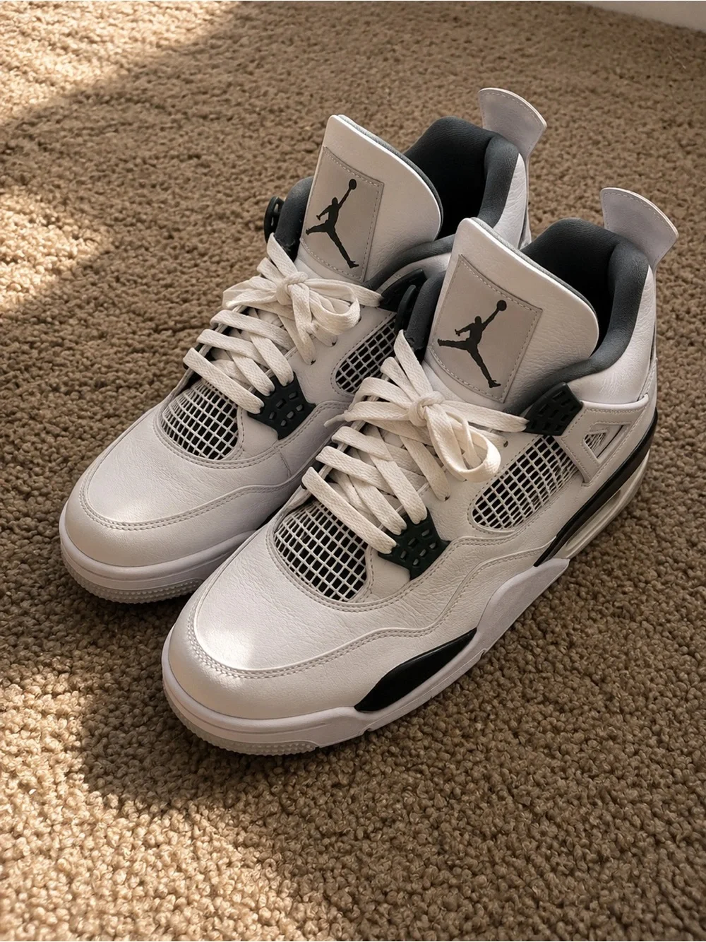 Air Jordan 4 Oxford green